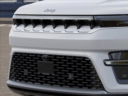 New 2026 Jeep Grand Wagoneer L 4WD image 12