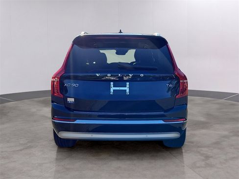 Used 2022 Volvo XC90 T6 Inscription w/ Advanced Package image 5
