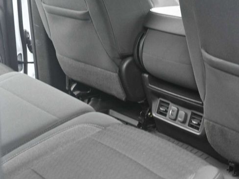 Used 2021 Chevrolet Silverado 1500 LT w/ Bed Protection Package image 10