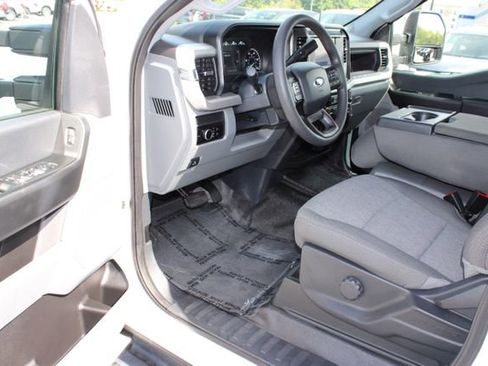 Used 2025 Ford F350 XL w/ 360-Degree Camera Package AWD/4WD image 5