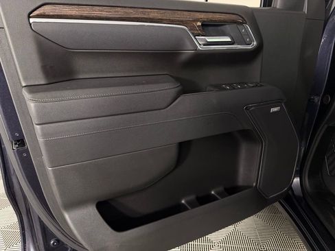 Used 2025 GMC Sierra 1500 Elevation w/ Elevation Premium Package image 26