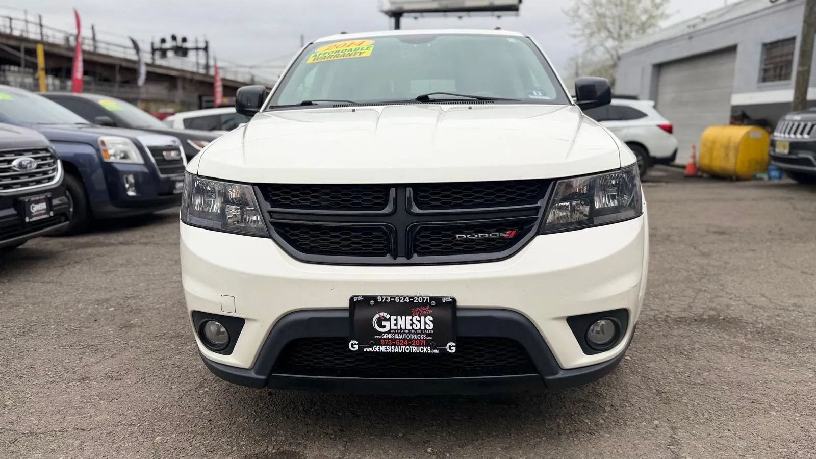 Used 2014 Dodge Journey SXT w/ Flexible Seating Group FWD image 3