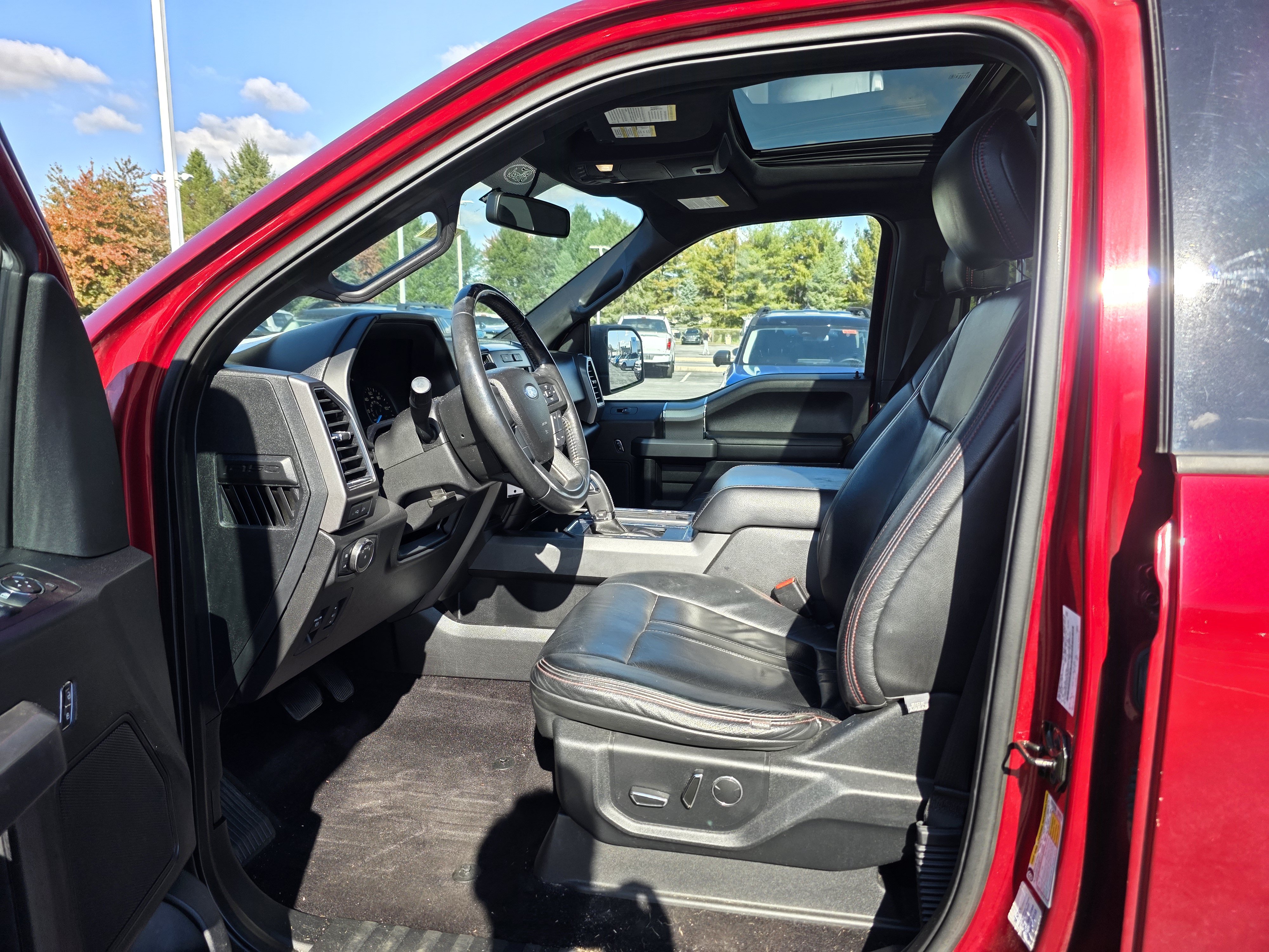 Used 2017 Ford F150 XLT w/ Equipment Group 302A Luxury AWD/4WD image 20