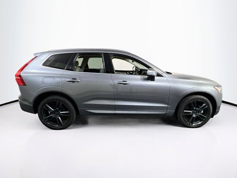 Used 2020 Volvo XC60 T5 Momentum w/ Protection Package AWD/4WD image 4