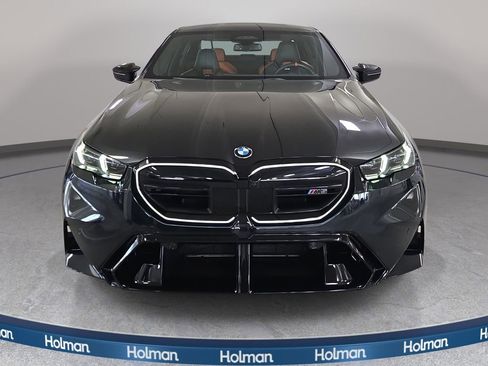 Used 2026 BMW M5 w/ Executive Package AWD/4WD image 3