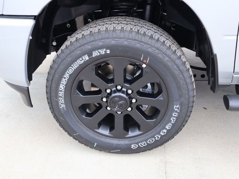 New 2026 RAM 2500 Tradesman AWD/4WD image 17