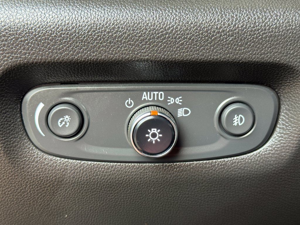 Used 2021 Chevrolet Traverse RS AWD/4WD image 20