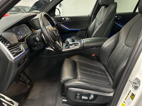Used 2022 BMW X5 xDrive40i w/ Premium Package AWD/4WD image 14