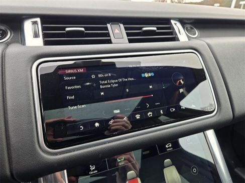 Used 2020 Land Rover Range Rover Sport HSE image 21