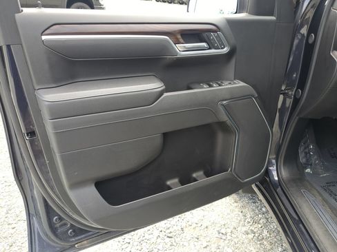 Used 2025 GMC Sierra 1500 SLT RWD image 14