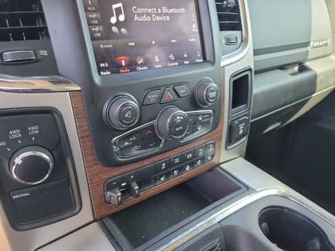Used 2018 RAM 2500 Laramie AWD/4WD image 18