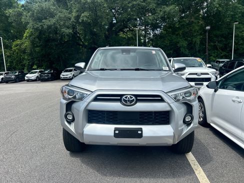 Used 2021 Toyota 4Runner SR5 AWD/4WD image 6