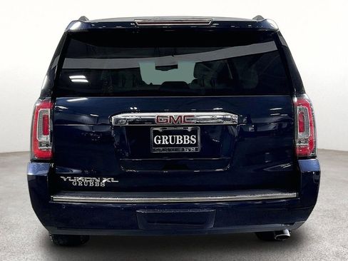 Used 2019 GMC Yukon XL Denali w/ Denali Ultimate Package AWD/4WD image 5