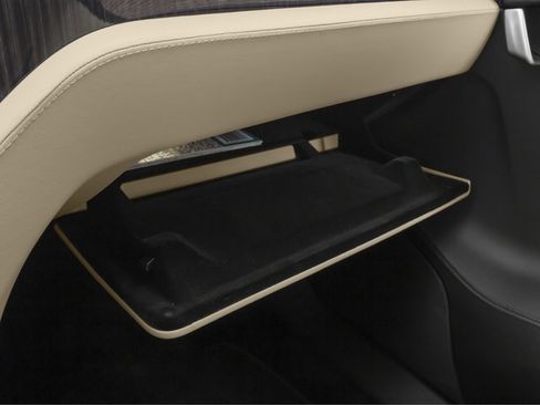 Used 2016 Tesla Model S 90D image 16