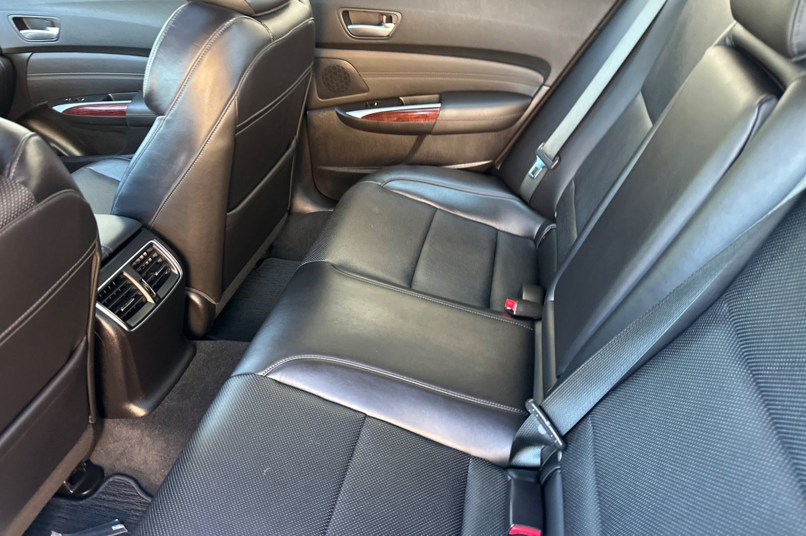 Used 2016 Acura TLX w/ Technology Package AWD/4WD image 24