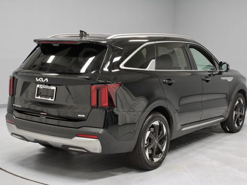 Used 2025 Kia Sorento SX Prestige AWD/4WD image 13