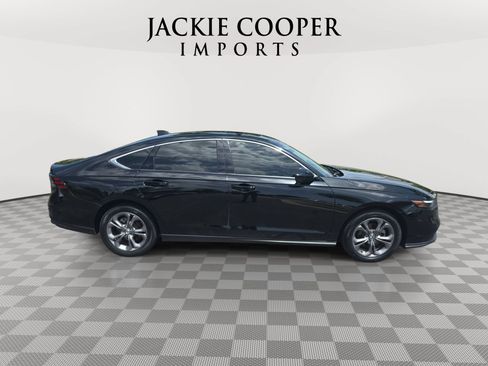 Used 2024 Honda Accord EX image 4