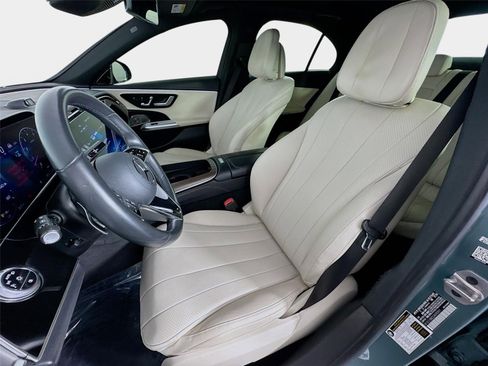 Used 2025 Mercedes-Benz E 450 4MATIC Sedan image 12