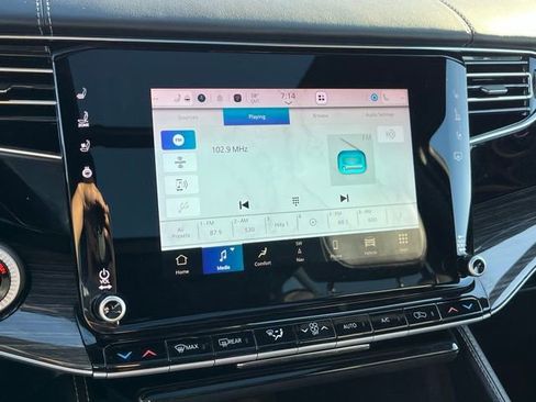 Used 2022 Jeep Wagoneer Series II w/ Premium Group I image 21