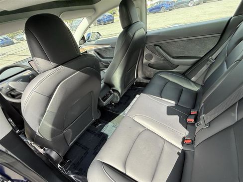 Used 2022 Tesla Model 3 Long Range image 15