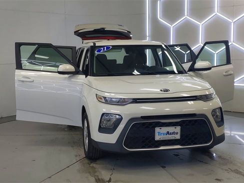 Used 2021 Kia Soul S image 28