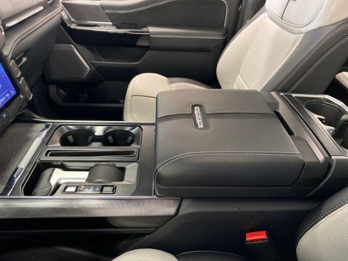 New 2023 Ford F150 Lightning Platinum image 44