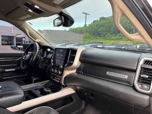 Used 2019 RAM 2500 Laramie AWD/4WD image 11