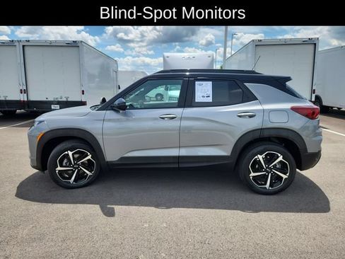 Used 2023 Chevrolet TrailBlazer RS w/ Technology Package FWD image 4