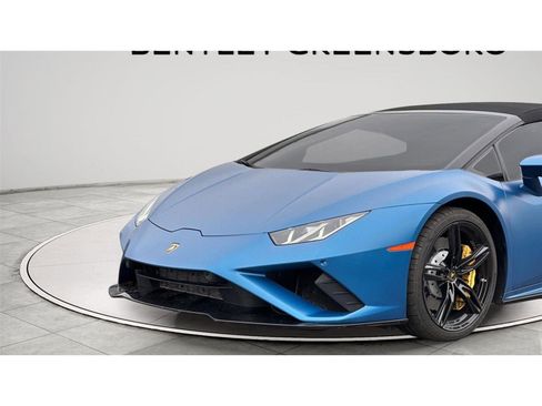 Used 2020 Lamborghini Huracan EVO RWD image 9