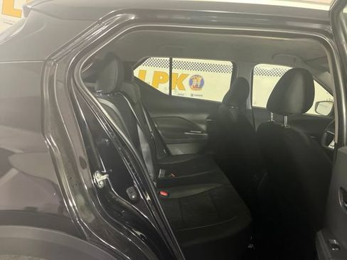 Used 2024 Nissan Kicks SV FWD image 32