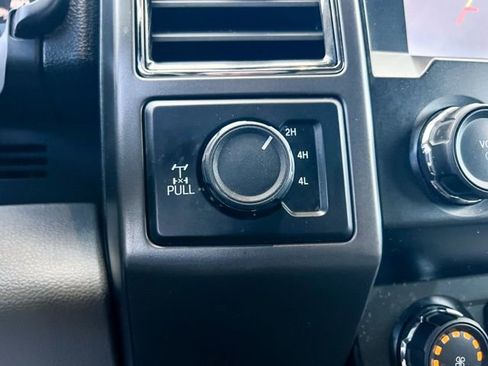 Used 2019 Ford F150 XLT image 22