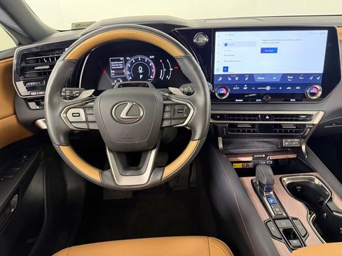 Used 2024 Lexus RX 350 Premium w/ Convenience Package FWD image 14