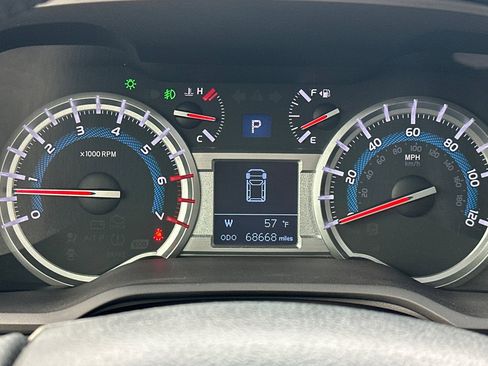 Used 2017 Toyota 4Runner Limited image 34