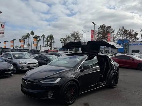 Used 2016 Tesla Model X Performance AWD/4WD image 7