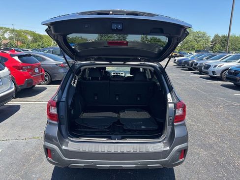 Used 2018 Subaru Outback 2.5i Limited AWD/4WD image 8