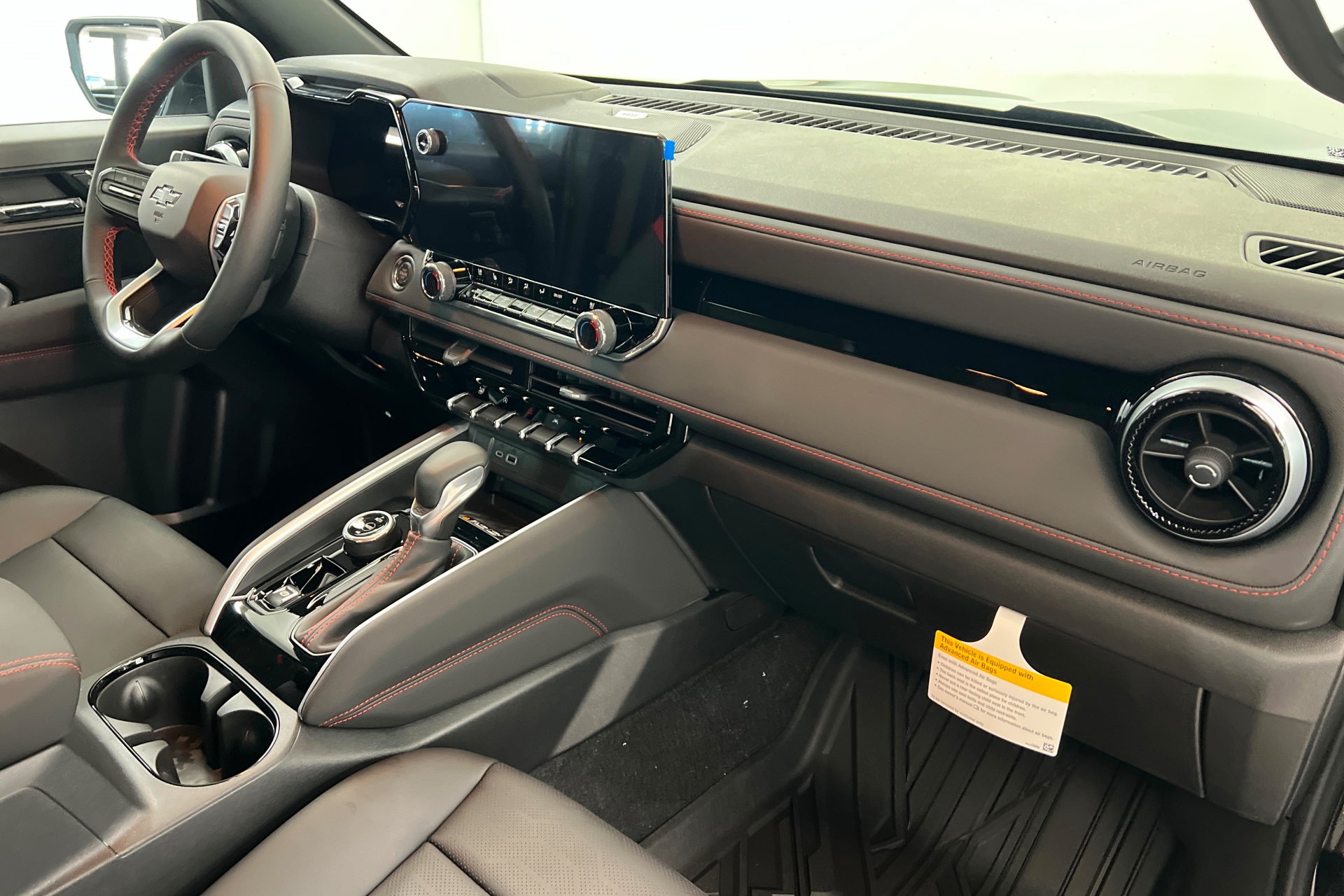 New 2026 Chevrolet Colorado Z71 w/ Technology Package AWD/4WD image 24