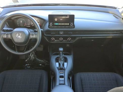 Used 2025 Honda HR-V LX image 14