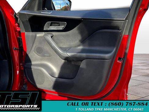 Used 2018 Jaguar F-PACE Premium image 24