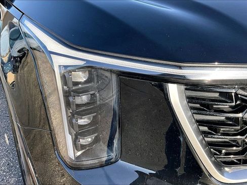 Used 2024 Kia Sorento S image 30