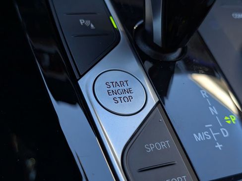 Used 2022 BMW X3 M40i w/ Premium Package image 25