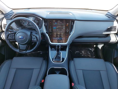 Used 2025 Subaru Outback Onyx Edition image 9
