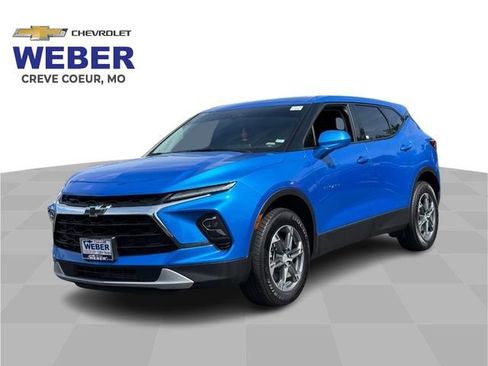 Used 2025 Chevrolet Blazer LT w/ Driver Confidence Package AWD/4WD image 1