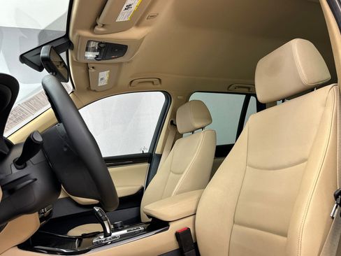 Used 2017 BMW X3 sDrive28i RWD image 5