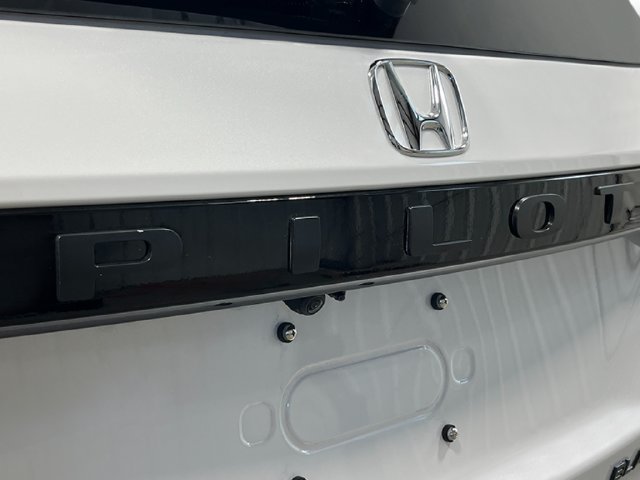New 2026 Honda Pilot Black Edition image 10