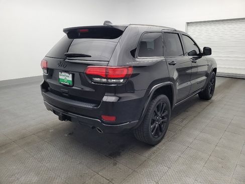 Used 2020 Jeep Grand Cherokee Altitude image 9