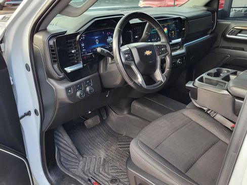 Used 2024 Chevrolet Silverado 2500 LT AWD/4WD image 15