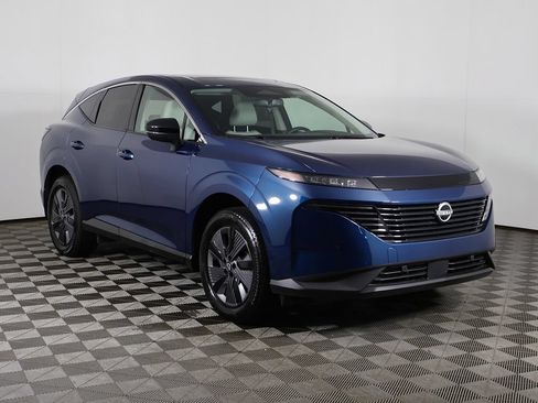 Used 2025 Nissan Murano SL AWD/4WD image 2