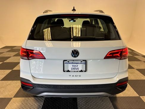 Certified 2024 Volkswagen Taos S FWD image 4