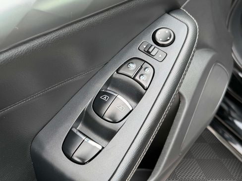 Used 2019 Nissan Maxima 3.5 SL w/ Floor Mat Group FWD image 19