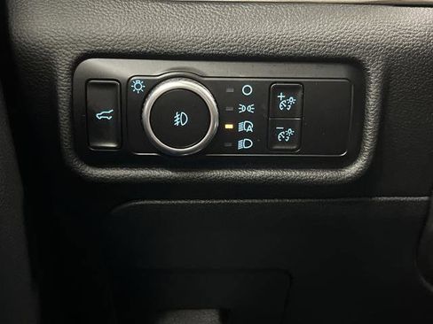 Used 2023 Ford Explorer Limited AWD/4WD image 26